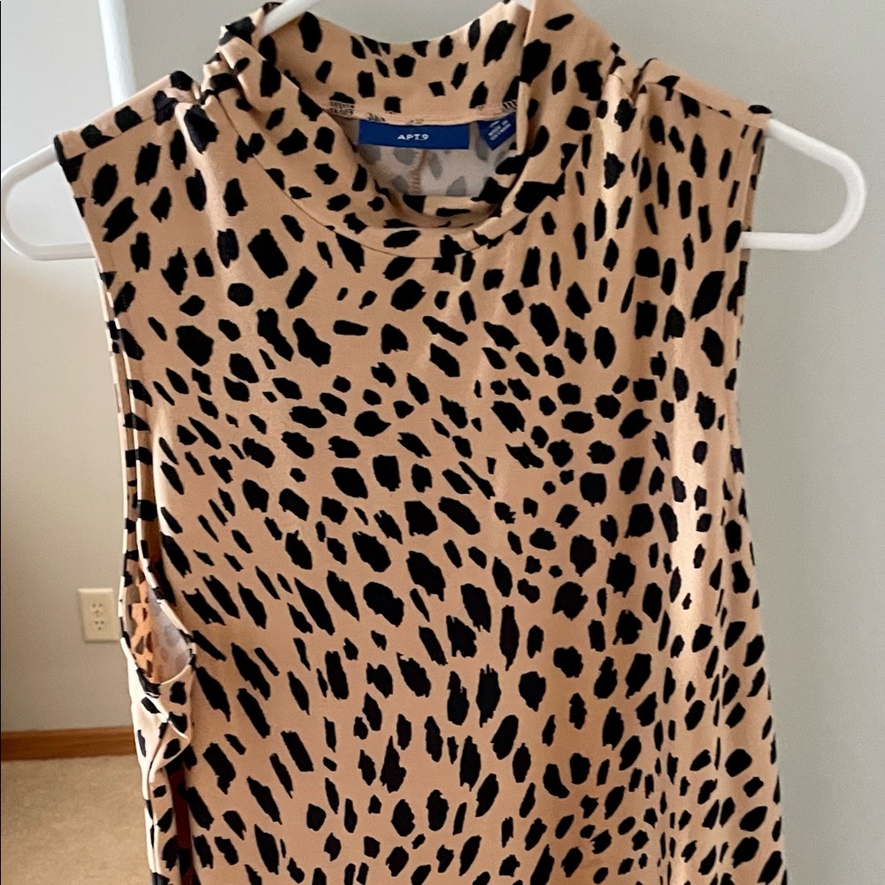 Cute knit dress - wore one time